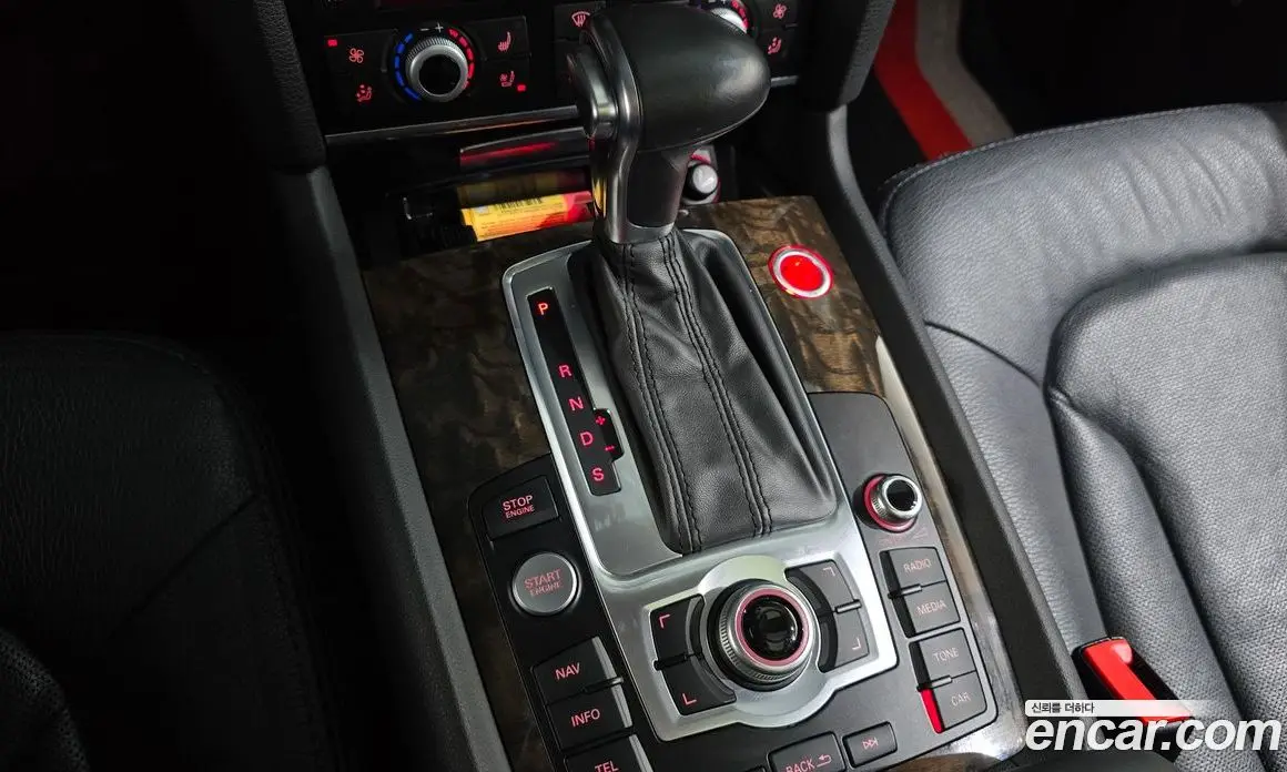 Audi Q7 2015 3.0 автомат (гидро), фото 9