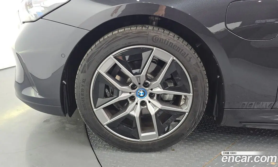 BMW 5 серия 2024 2.0 автомат (гидро), фото 5 BMW 5 серия 2024 2.0 автомат (гидро), фото 5