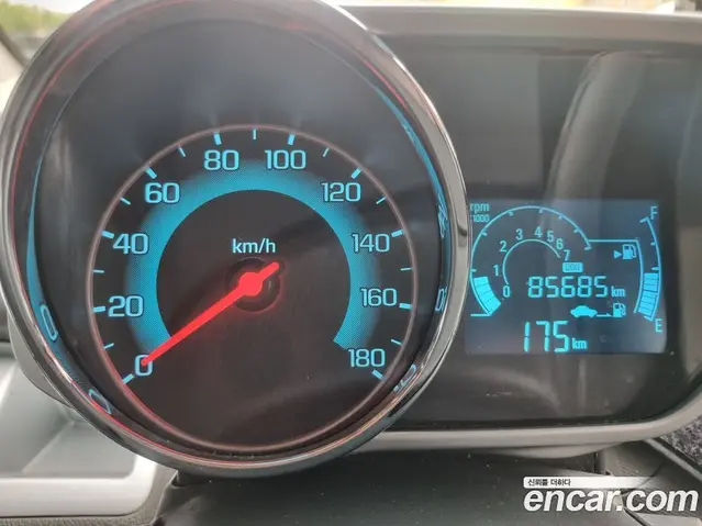 Chevrolet Spark 2013 1.0 автомат (гидро), миниатюра 8 Chevrolet Spark 2013 1.0 автомат (гидро), миниатюра 8