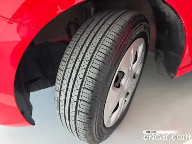 Chevrolet Spark 2015 1.0 автомат (гидро), миниатюра 5