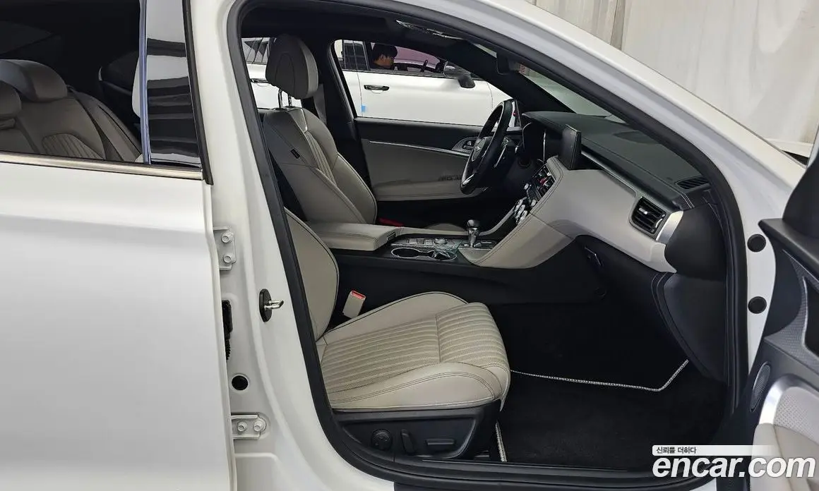 Genesis G70 2022 3.3 автомат (гидро), фото 11