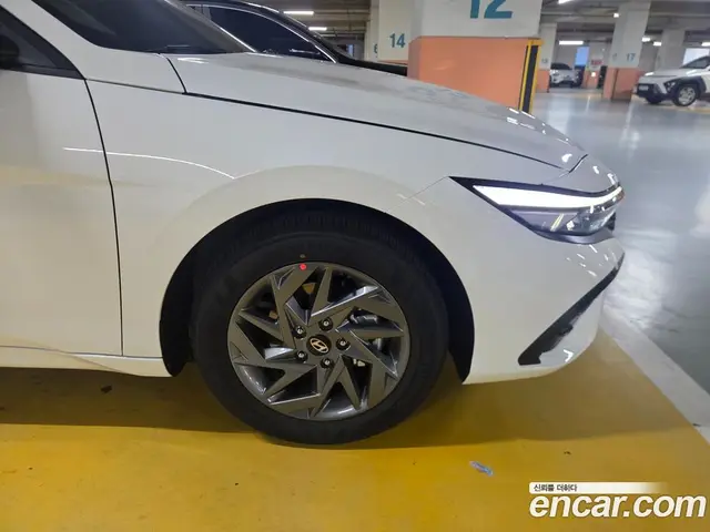 Hyundai Avante 2025 1.6 автомат (гидро), миниатюра 4