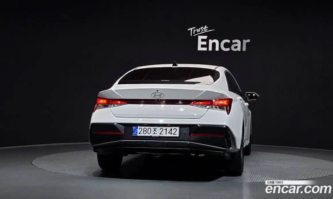 Hyundai Avante 2025 1.6 автомат (гидро), фото 4