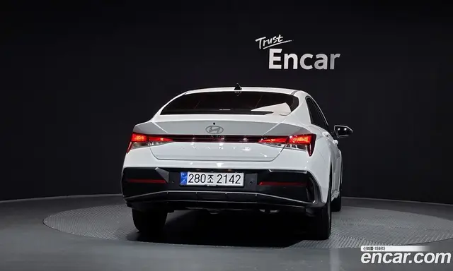 Hyundai Avante 2025 1.6 автомат (гидро), миниатюра 4