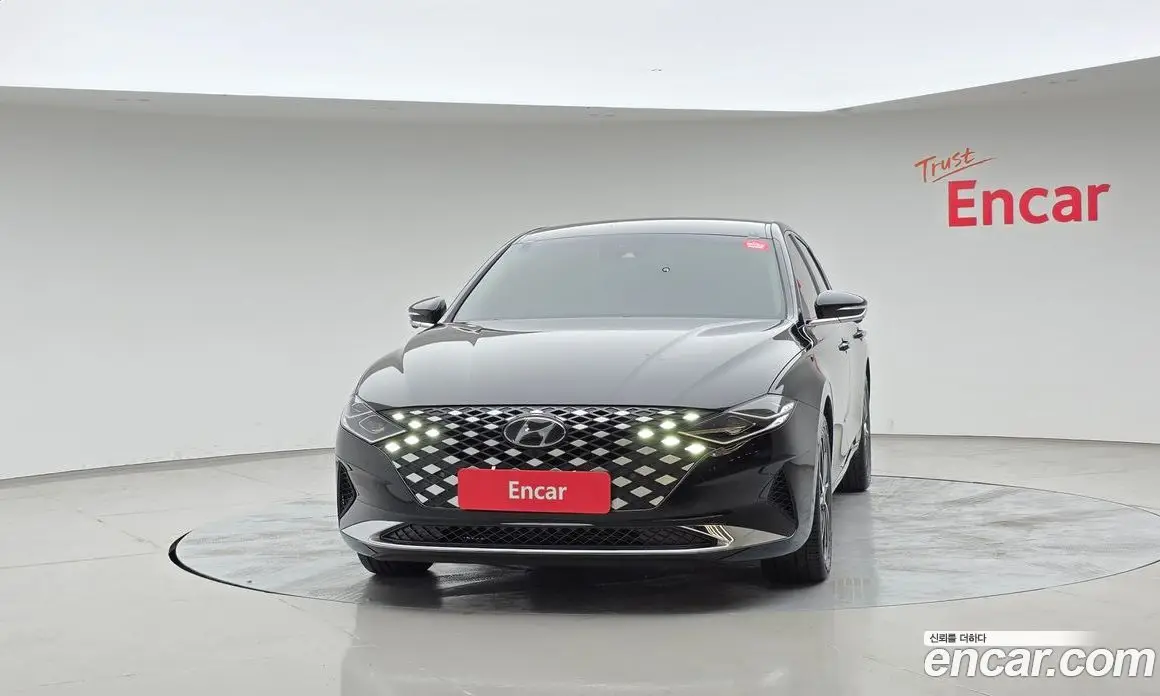 Hyundai Grandeur 2022 2.5 автомат (гидро), фото 3