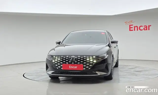 Hyundai Grandeur 2022 2.5 автомат (гидро), миниатюра 3