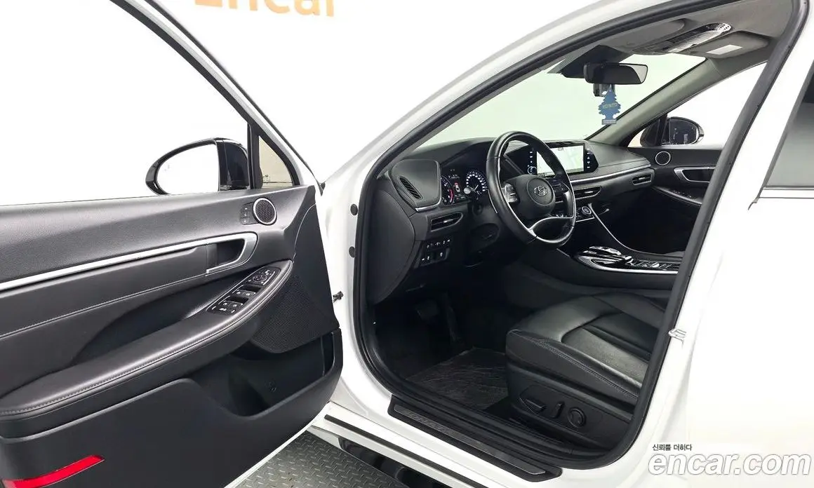 Hyundai Sonata 2022 2.0 автомат (гидро), фото 10 Hyundai Sonata 2022 2.0 автомат (гидро), фото 10