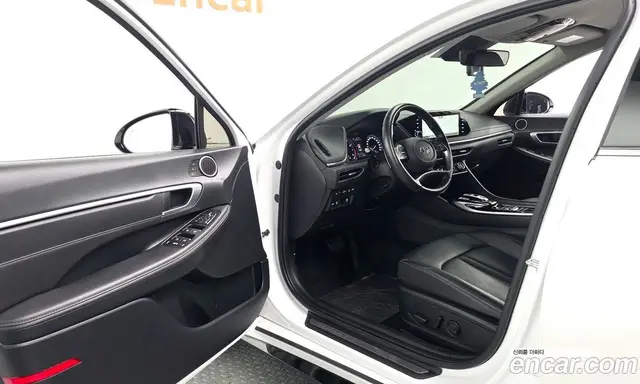 Hyundai Sonata 2022 2.0 автомат (гидро), миниатюра 10 Hyundai Sonata 2022 2.0 автомат (гидро), миниатюра 10
