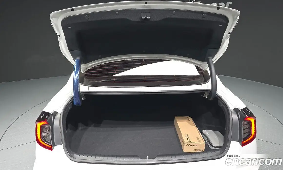 Hyundai Sonata 2022 2.0 автомат (гидро), фото 20