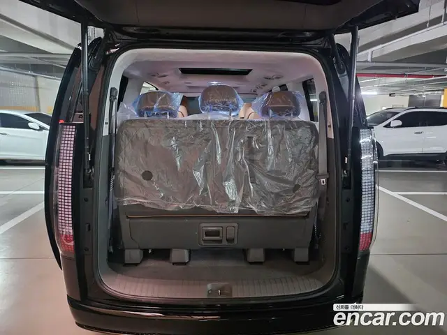 Hyundai Staria 2025 2.2 автомат (гидро), миниатюра 6