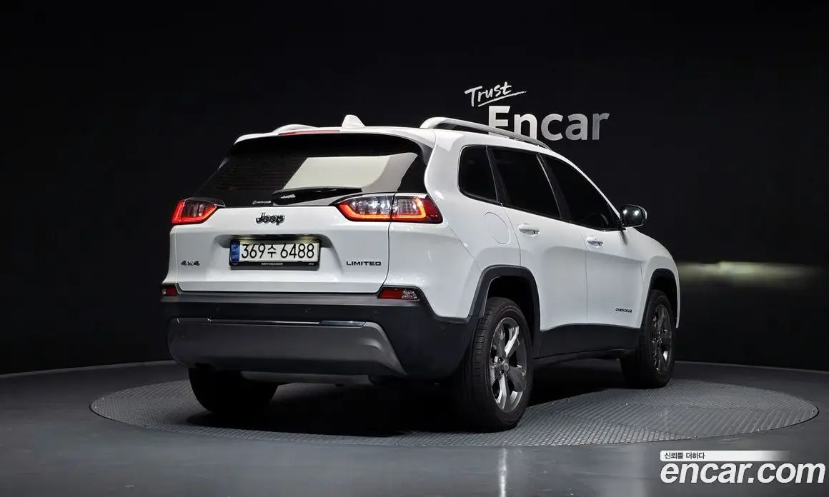 Jeep Cherokee 2021 2.4 автомат (гидро), фото 2 Jeep Cherokee 2021 2.4 автомат (гидро), фото 2