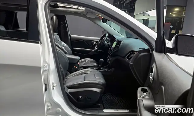 Jeep Cherokee 2021 2.4 автомат (гидро), миниатюра 11 Jeep Cherokee 2021 2.4 автомат (гидро), миниатюра 11