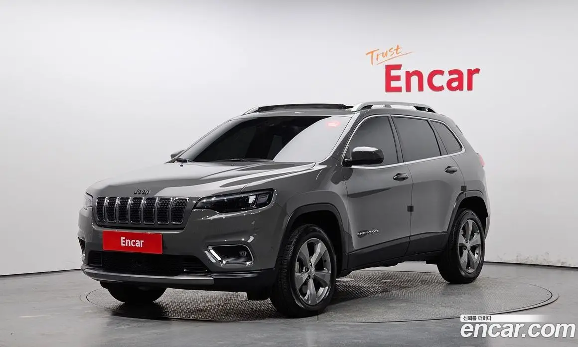 Jeep Cherokee 2021 2.4 автомат (гидро), фото 1 Jeep Cherokee 2021 2.4 автомат (гидро), фото 1