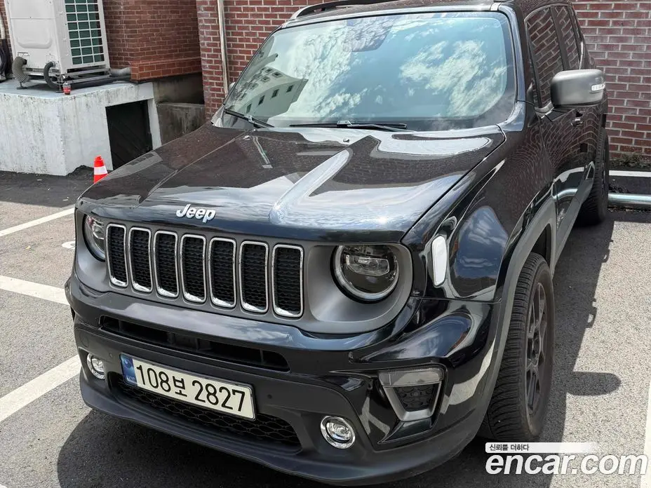 Jeep Renegade 2021 2.4 автомат (гидро), фото 1 Jeep Renegade 2021 2.4 автомат (гидро), фото 1