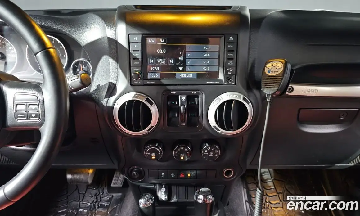 Jeep Wrangler 2014 2.8 автомат (гидро), фото 14 Jeep Wrangler 2014 2.8 автомат (гидро), фото 14