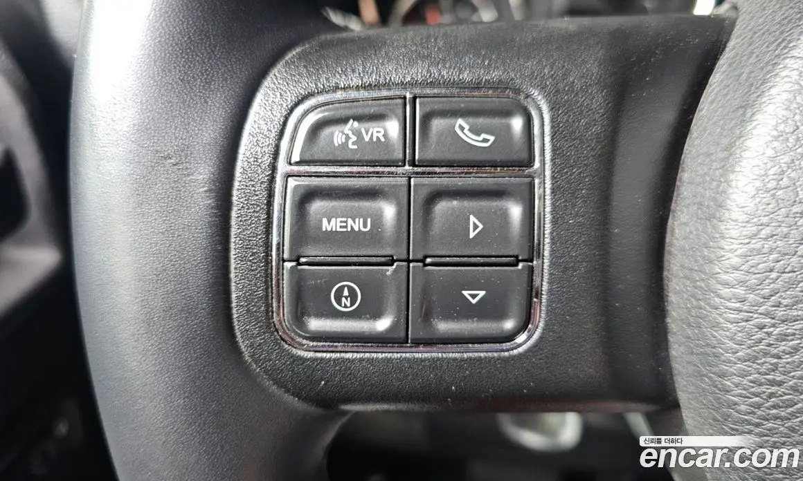 Jeep Wrangler 2014 2.8 автомат (гидро), фото 17 Jeep Wrangler 2014 2.8 автомат (гидро), фото 17