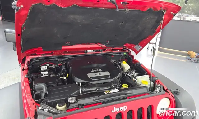 Jeep Wrangler 2016 3.6 автомат (гидро), миниатюра 6