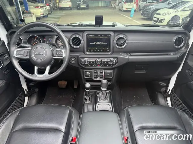 Jeep Wrangler 2018 2.0 автомат (гидро), миниатюра 5