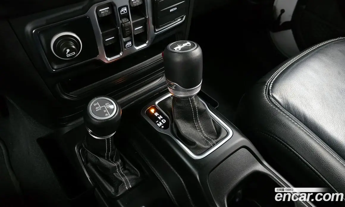 Jeep Wrangler 2019 2.0 автомат (гидро), фото 9