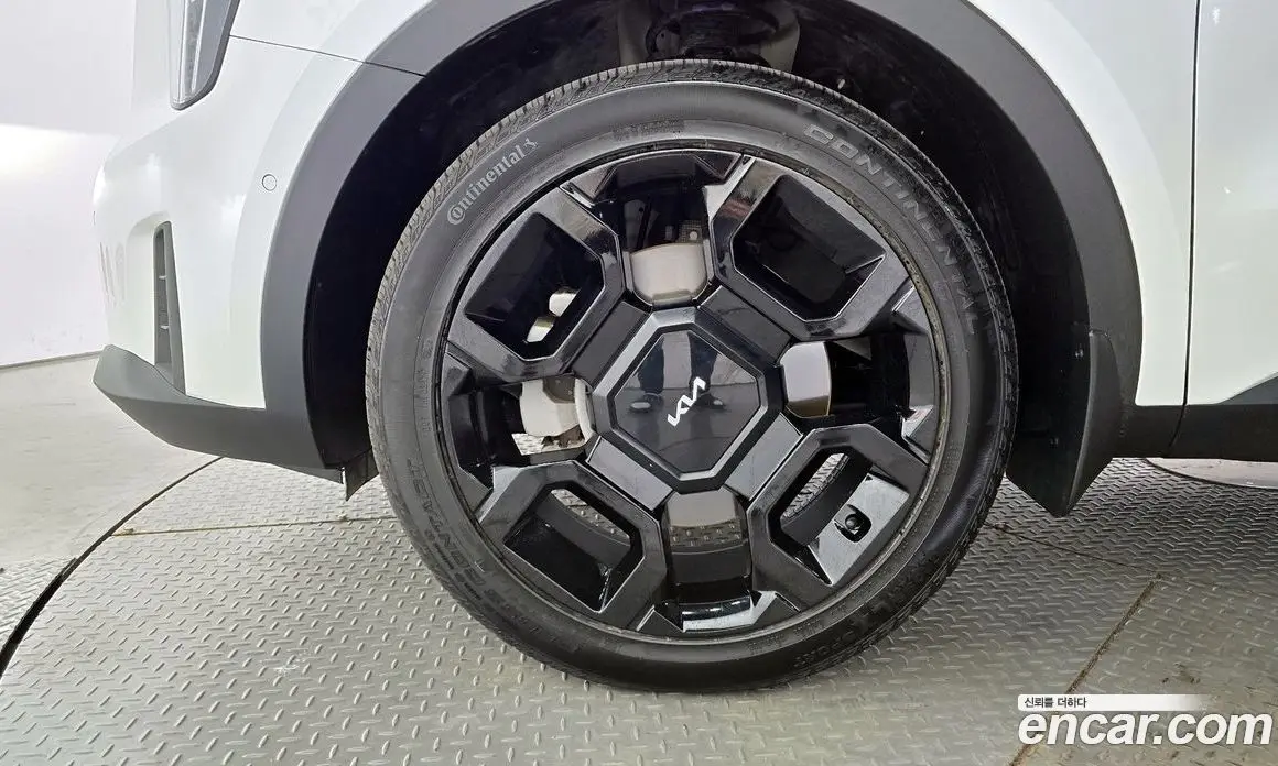 Kia Sorento 2024 2.5 автомат (гидро), фото 5 Kia Sorento 2024 2.5 автомат (гидро), фото 5