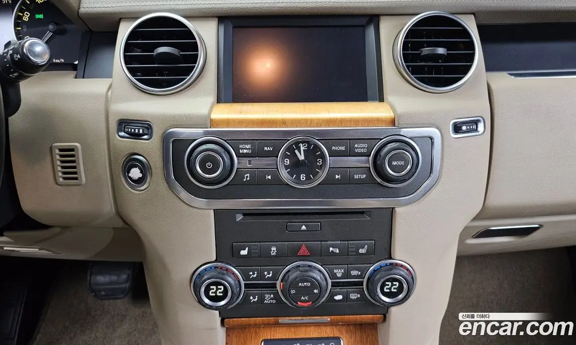 Land Rover Discovery 2012 3.0 автомат (гидро), фото 14