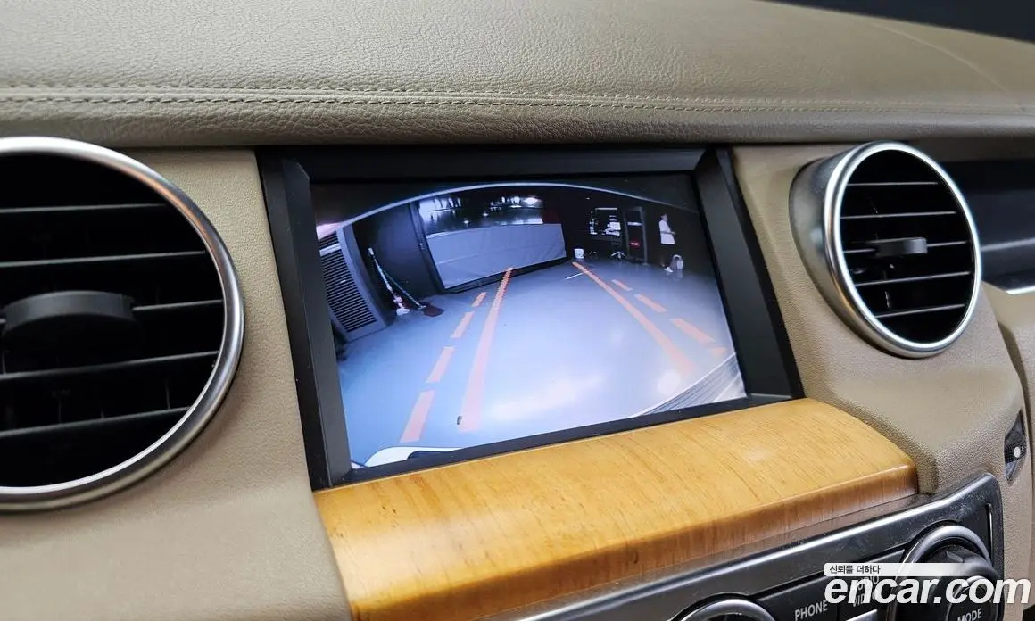 Land Rover Discovery 2012 3.0 автомат (гидро), фото 15