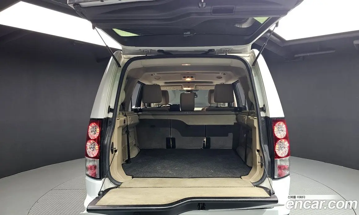 Land Rover Discovery 2012 3.0 автомат (гидро), фото 20