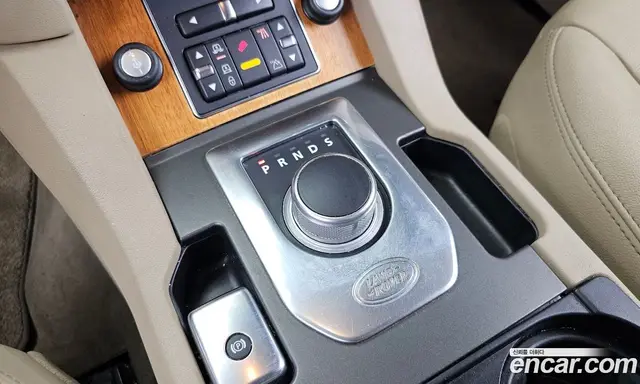 Land Rover Discovery 2012 3.0 автомат (гидро), миниатюра 9