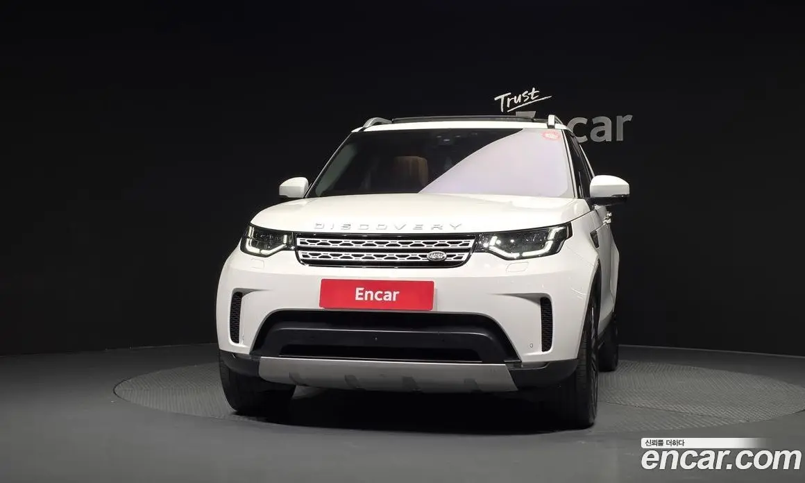 Land Rover Discovery 2019 3.0 автомат (гидро), фото 3