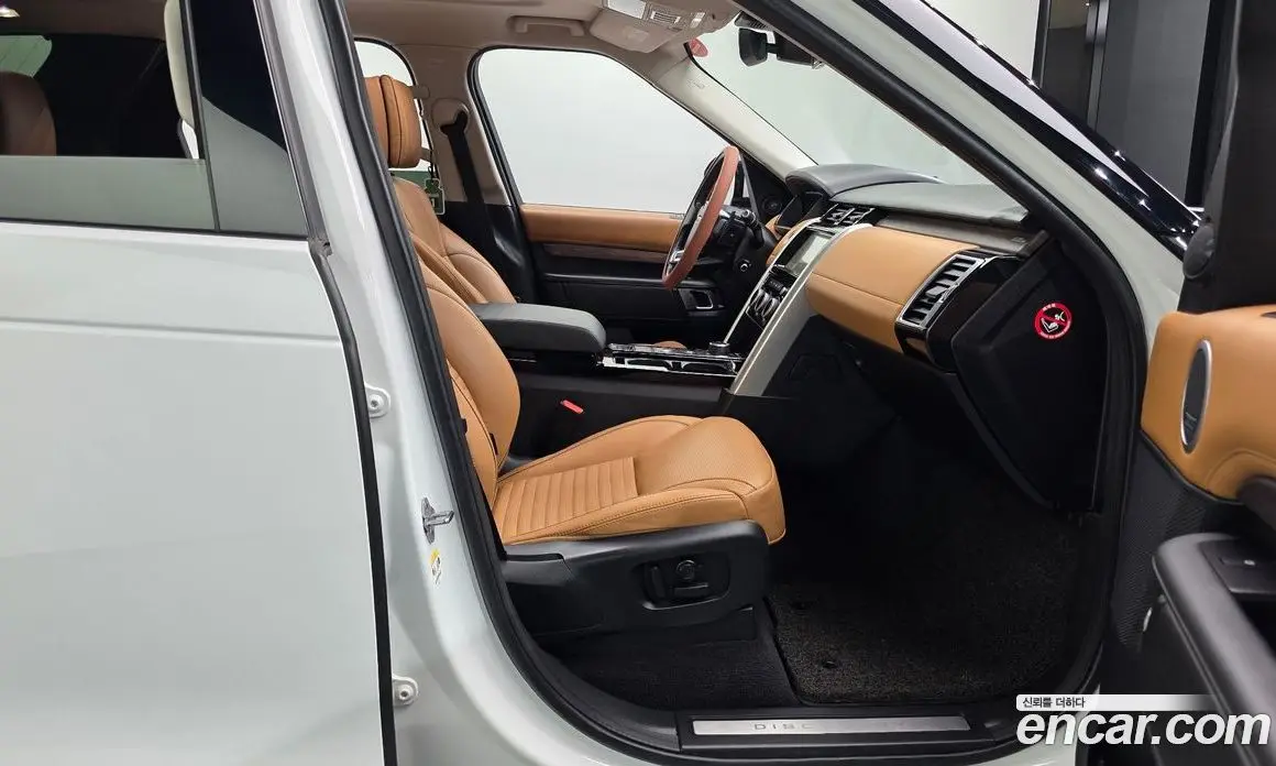 Land Rover Discovery 2020 3.0 автомат (гидро), фото 12