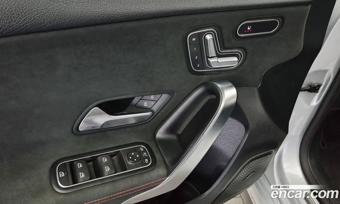 Mercedes-Benz A-Class 2020 2.0 автомат (гидро), фото 19 Mercedes-Benz A-Class 2020 2.0 автомат (гидро), фото 19