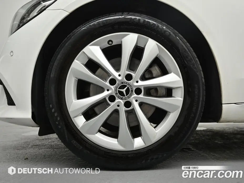 Mercedes-Benz C-Class 2019 1.9 автомат (гидро), фото 5 Mercedes-Benz C-Class 2019 1.9 автомат (гидро), фото 5