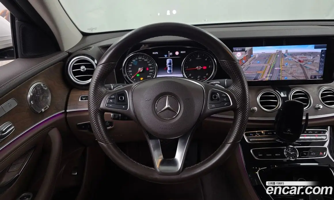 Mercedes-Benz E-Class 2017 1.9 автомат (гидро), фото 13 Mercedes-Benz E-Class 2017 1.9 автомат (гидро), фото 13