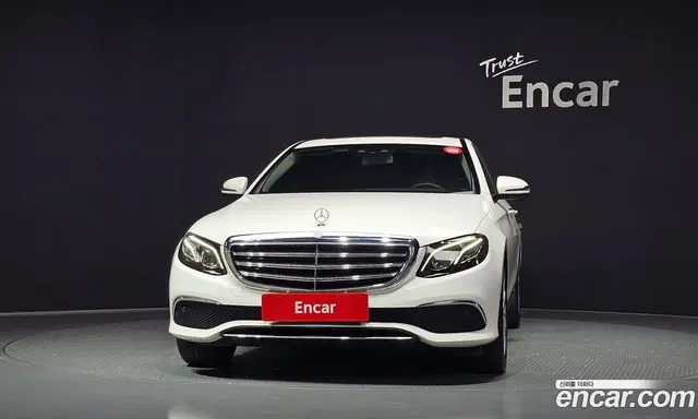 Mercedes-Benz E-Class 2017 1.9 автомат (гидро), миниатюра 3 Mercedes-Benz E-Class 2017 1.9 автомат (гидро), миниатюра 3
