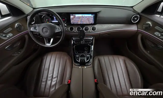 Mercedes-Benz E-Class 2017 1.9 автомат (гидро), миниатюра 7 Mercedes-Benz E-Class 2017 1.9 автомат (гидро), миниатюра 7