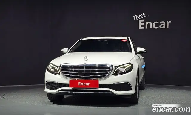 Mercedes-Benz E-Class 2020 2.0 автомат (гидро), миниатюра 3 Mercedes-Benz E-Class 2020 2.0 автомат (гидро), миниатюра 3