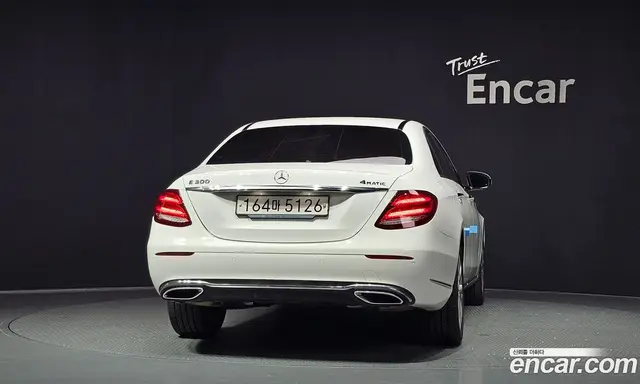 Mercedes-Benz E-Class 2020 2.0 автомат (гидро), миниатюра 4 Mercedes-Benz E-Class 2020 2.0 автомат (гидро), миниатюра 4