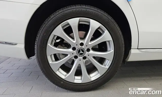 Mercedes-Benz E-Class 2020 2.0 автомат (гидро), миниатюра 5 Mercedes-Benz E-Class 2020 2.0 автомат (гидро), миниатюра 5