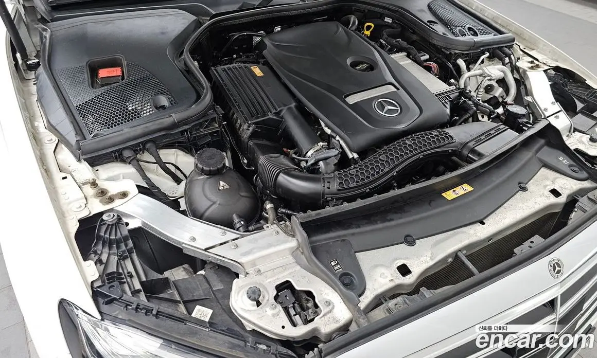 Mercedes-Benz E-Class 2020 2.0 автомат (гидро), фото 6 Mercedes-Benz E-Class 2020 2.0 автомат (гидро), фото 6