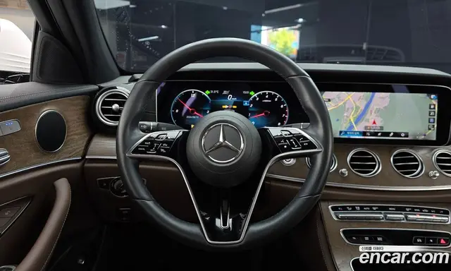 Mercedes-Benz E-Class 2021 2.0 автомат (гидро), миниатюра 12