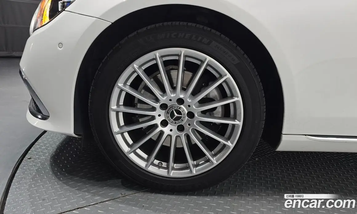 Mercedes-Benz E-Class 2021 2.0 автомат (гидро), фото 5