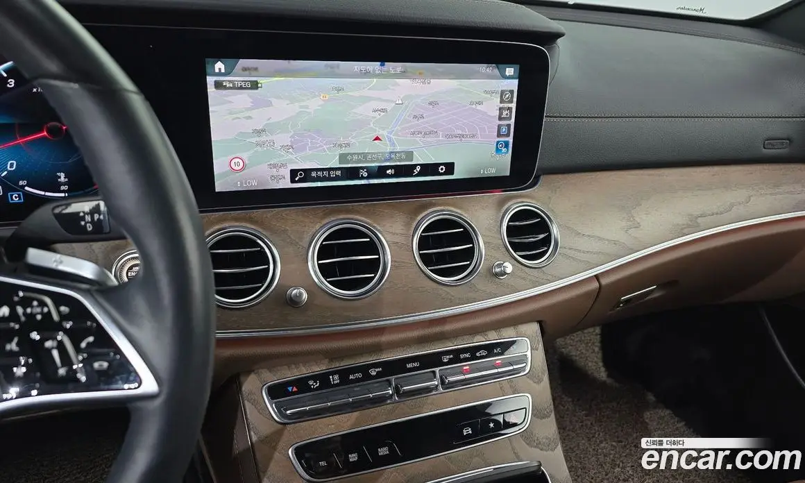 Mercedes-Benz E-Class 2022 2.0 автомат (гидро), фото 12