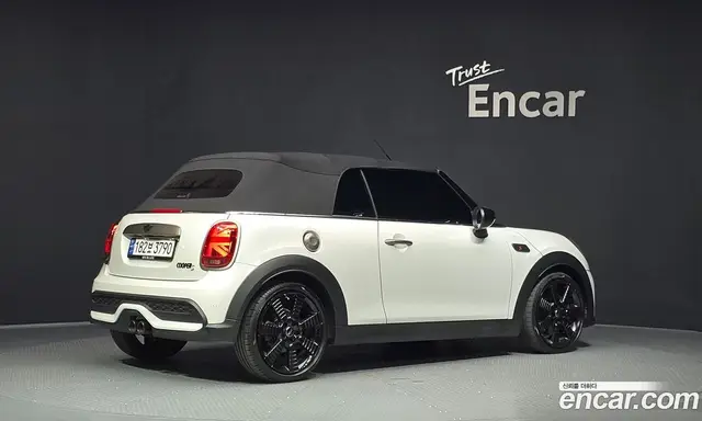 Mini Cooper Convertible 2023 2.0 автомат (гидро), миниатюра 2 Mini Cooper Convertible 2023 2.0 автомат (гидро), миниатюра 2