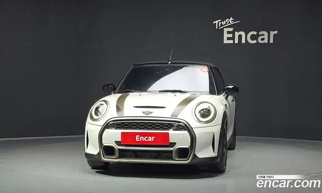Mini Cooper Convertible 2023 2.0 автомат (гидро), миниатюра 3 Mini Cooper Convertible 2023 2.0 автомат (гидро), миниатюра 3