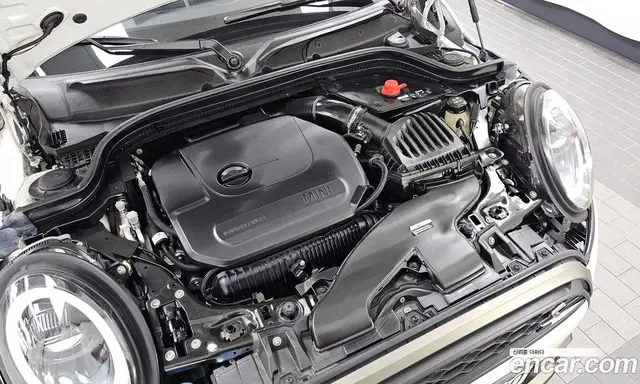Mini Cooper Convertible 2023 2.0 автомат (гидро), миниатюра 6 Mini Cooper Convertible 2023 2.0 автомат (гидро), миниатюра 6