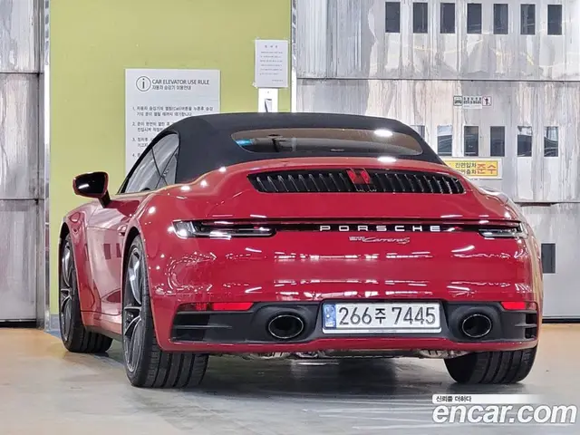 Porsche 911 2020 3.0 автомат (гидро), миниатюра 5
