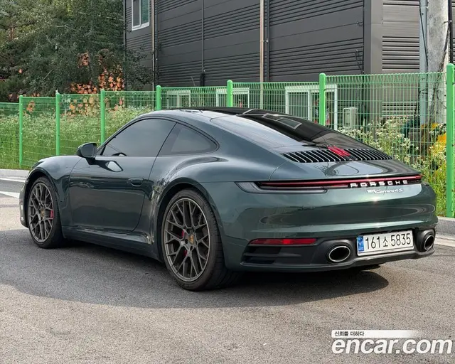 Porsche 911 2020 3.0 автомат (гидро), миниатюра 4