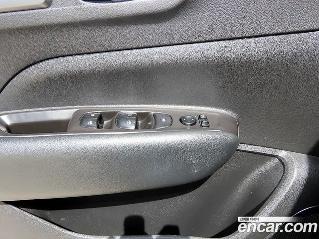 Renault (Samsung) QM6 2019 2.0 автомат (гидро), миниатюра 11 Renault (Samsung) QM6 2019 2.0 автомат (гидро), миниатюра 11