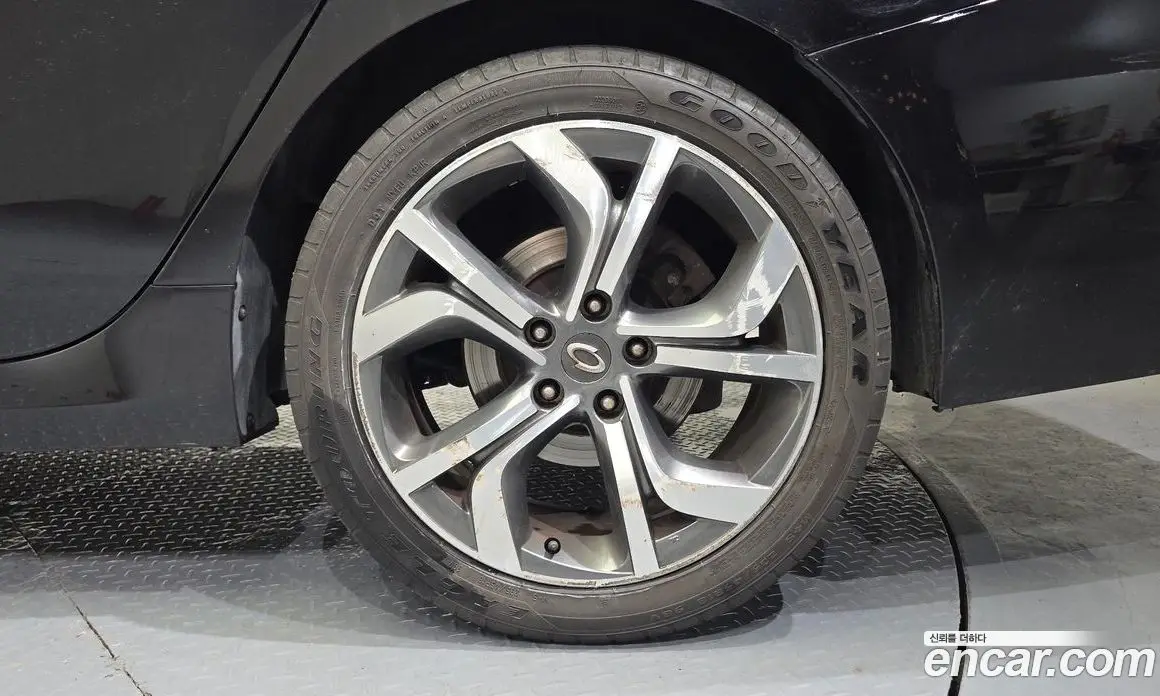 Renault (Samsung) SM7 2012 2.5 автомат (гидро), фото 5 Renault (Samsung) SM7 2012 2.5 автомат (гидро), фото 5