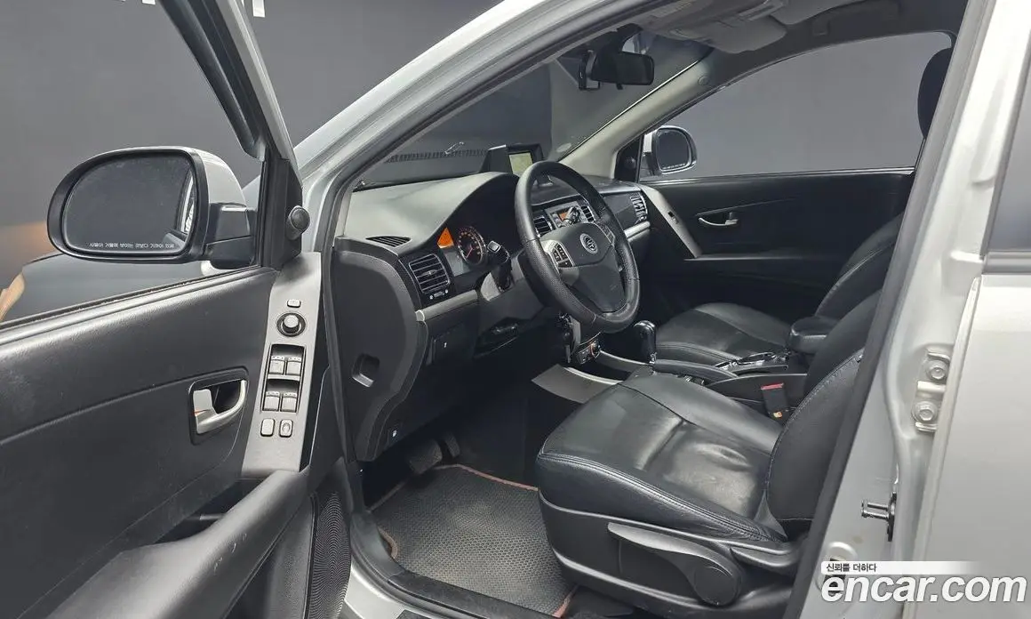 SsangYong Korando 2012 2.0 автомат (гидро), фото 10